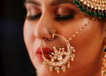 Nosepin or Nowaypin? the bridal bling making a comeback!