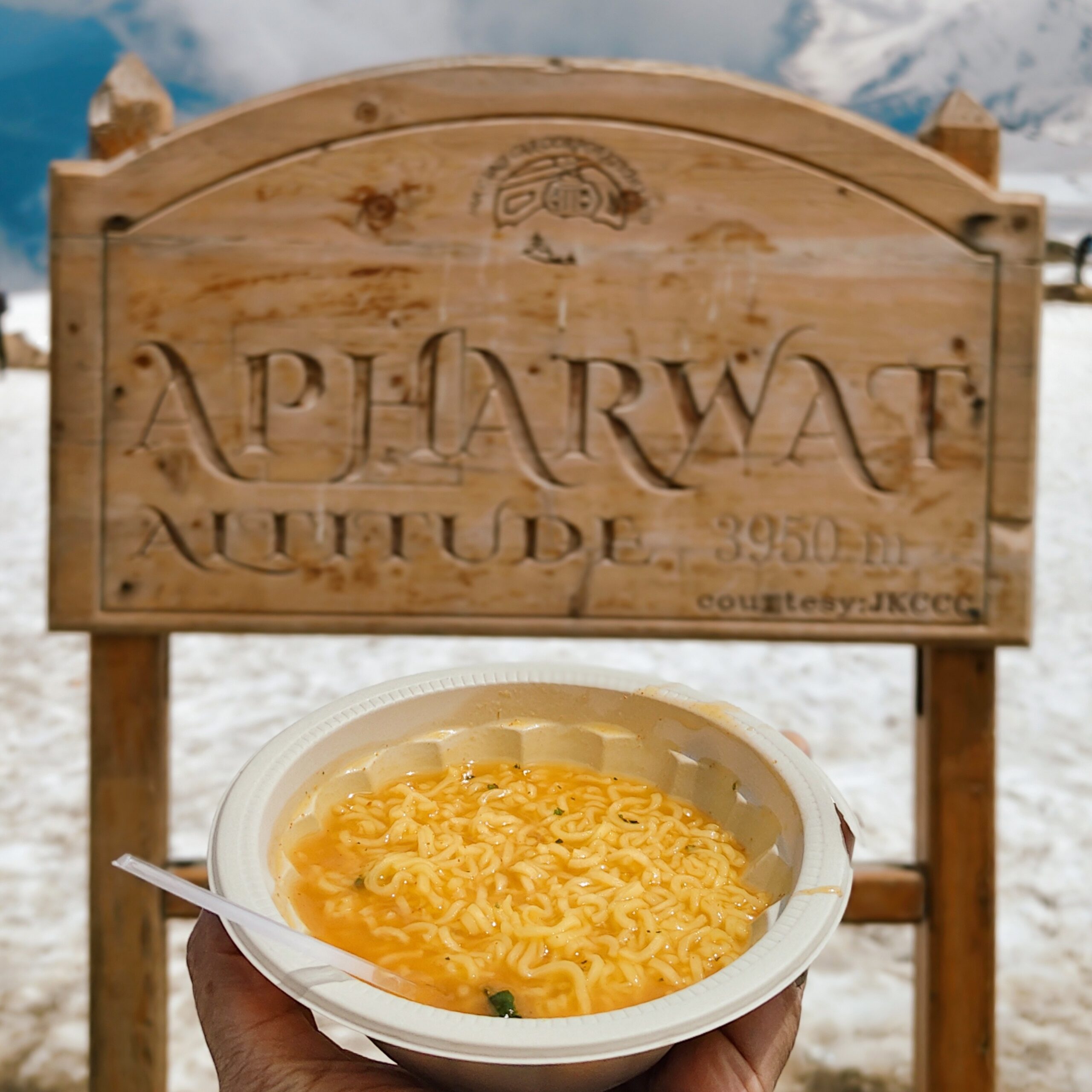 Kashmir, Kehwa and a journey within